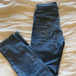 Levi’s boot cut dark wash jeans waist 26